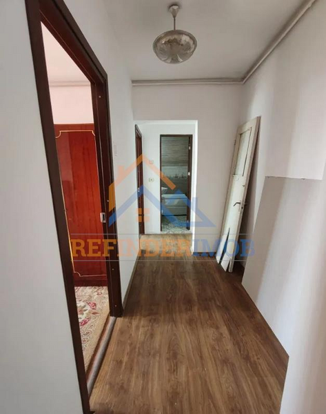 Margeanului  Apartament 3 camere de vanzare Soseaua Alexandria - Margeanului